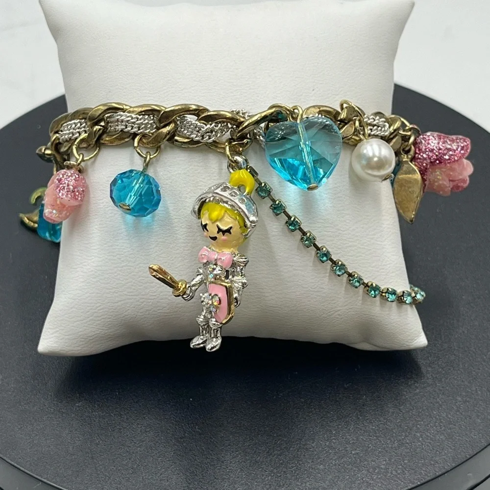 Betsey Johnson 